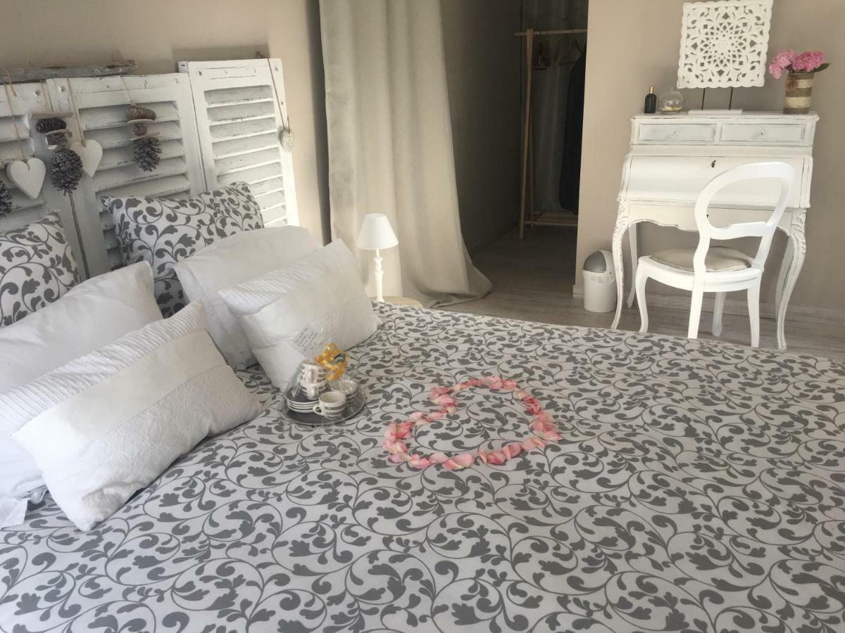 Chambres d'Hôtes des Demoiselles Ville-Saint-Jacques Extérieur photo